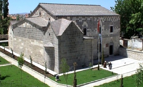 micael-gabriel-bas-melekler-kilisesi