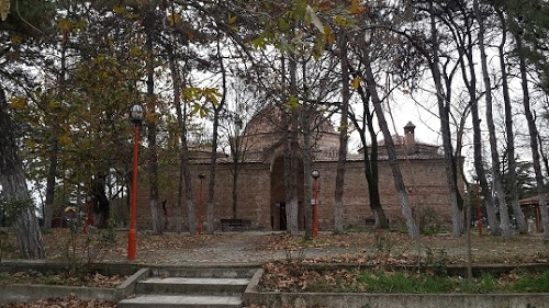 baba-sultan-camisi-ve-turbesi