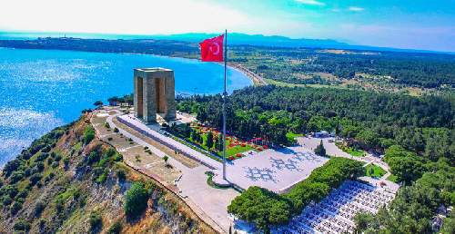 canakkale-sehitligi-ve-sehitler-aniti