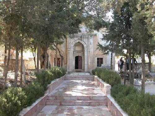 husamettin-bey-turbesi
