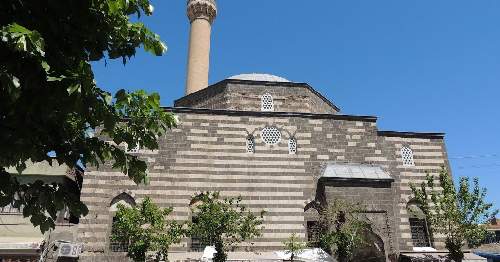 melik-ahmet-pasa-cami