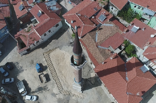 kilic-minaresi
