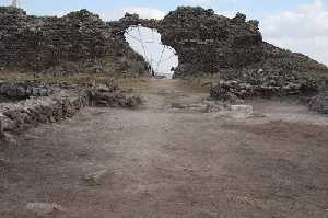 karacahisar-kalesi