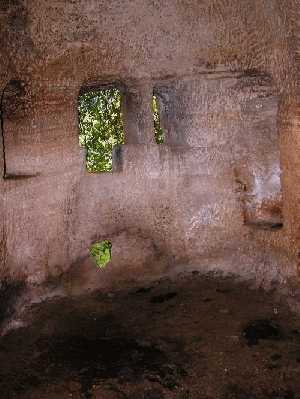 acisu-kaya-kilise