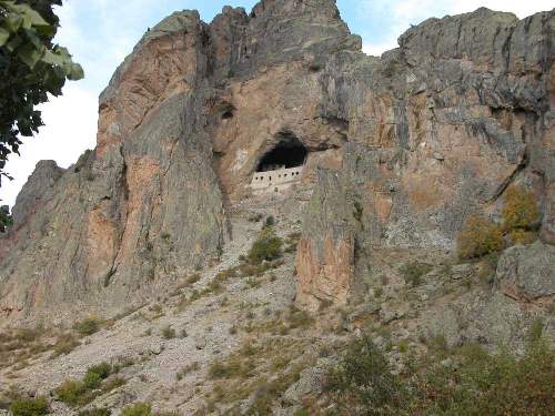 sebinkarahisar-meryem-ana-manastiri