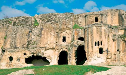 yedikapilar-manastiri