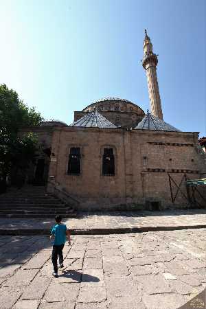mevlevi-turbe-camii