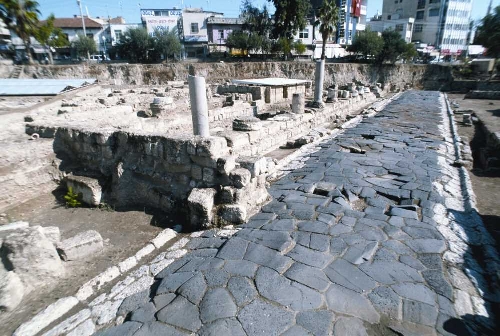 cumhuriyet-alani-ve-antik-cadde
