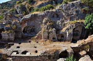 yedi-uyuyanlar-magarasi