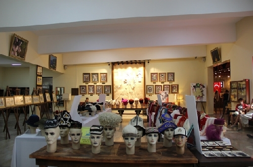 mimar-vedat-tek-kultur-ve-sanat-merkezi