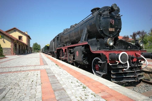 tarihi-tren-istasyonu