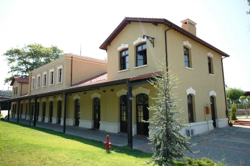 tarihi-tren-istasyonu