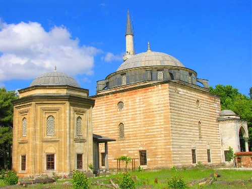 coban-mustafa-pasa-kulliyesi