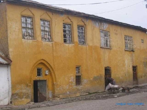 geleneksel-mus-evleri