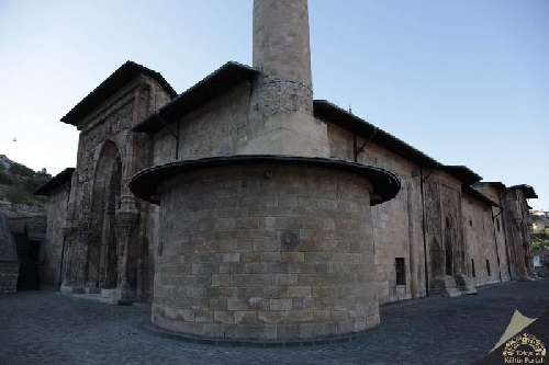 divrigi-ulu-cami-ve-darussifasi