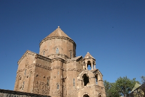 akdamar-kilisesi