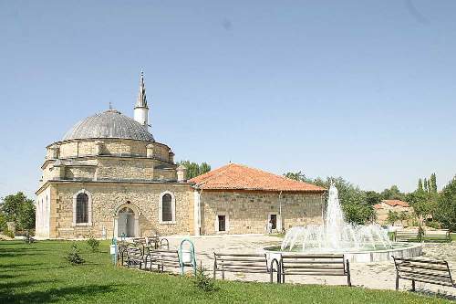osmanpasa-emirci-sultan-turbesi