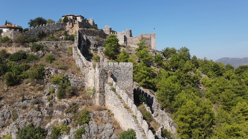 alanya-kalesi-ana-giris-kapisi-ve-burc-yapisi