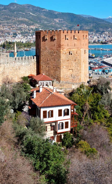 tarihi-alanya-evleri