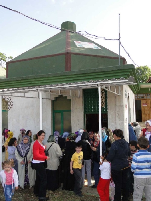 seyyid-karaman-baba-turbesi