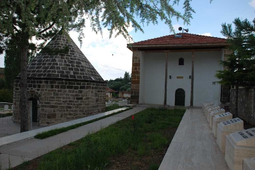 kocubaba-camii-ve-turbesi