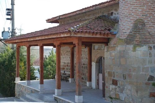 balli-camii-ve-turbesi