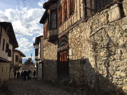yoruk-koyu
