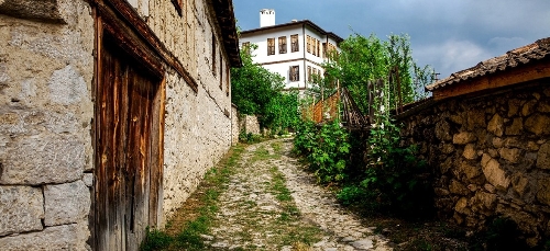 yoruk-koyu