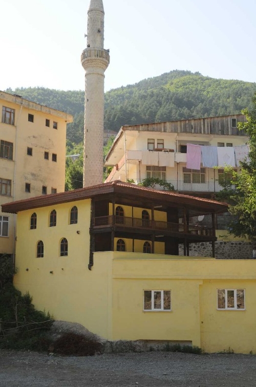 yeniyol-mahallesi-asagi-cami