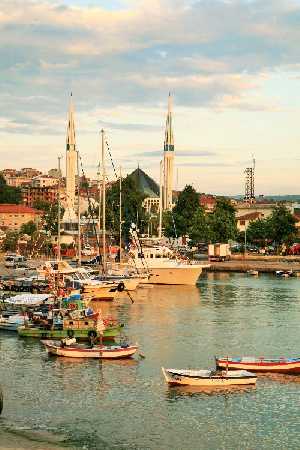 akcakoca-merkez-camii